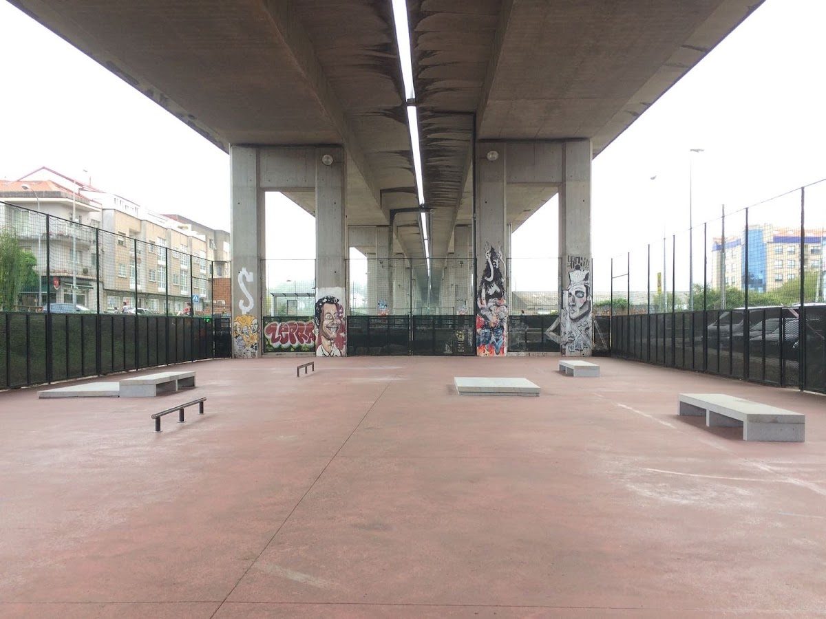 Skatepark Mollabao — rollerblading spot in Pontevedra, Spain