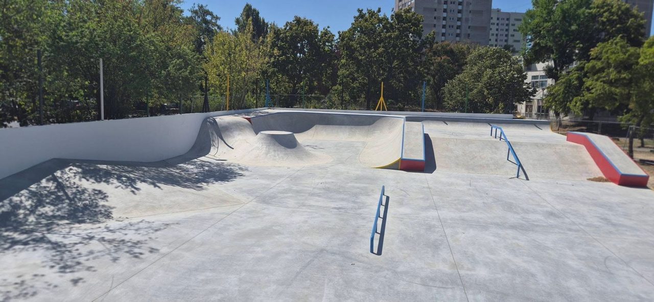 Békásmegyer skatepark — Budapest, Magyarország (photo 6)