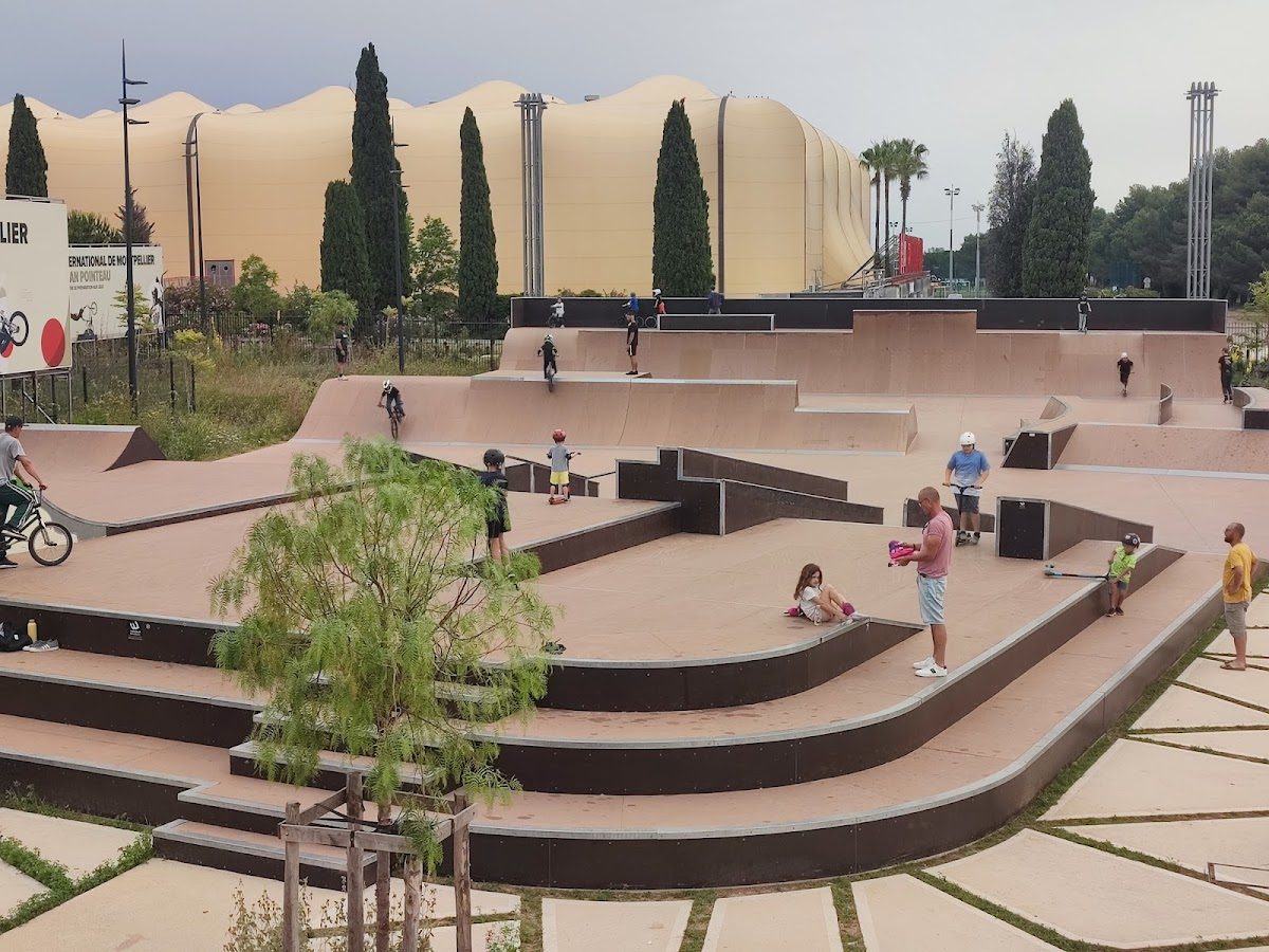Skatepark de Montpellier Grammont — rollerblading spot in Montpellier, France