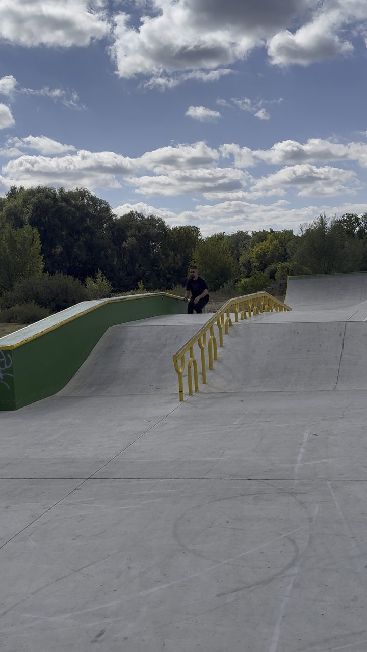 Rollerblading clip