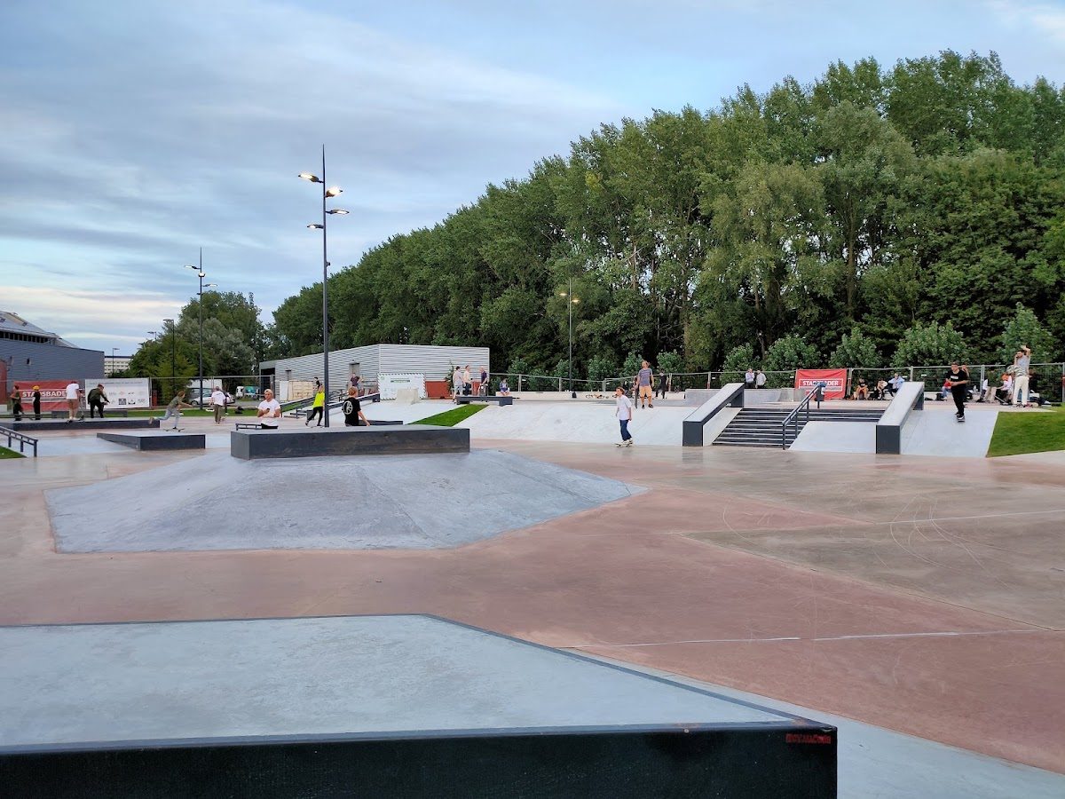 Skatepark Blaarmeersen — rollerblading spot in Gent, Belgium