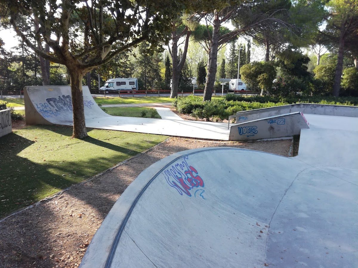 Skatepark de La Grande-Motte — rollerblading spot in La Grande-Motte, France