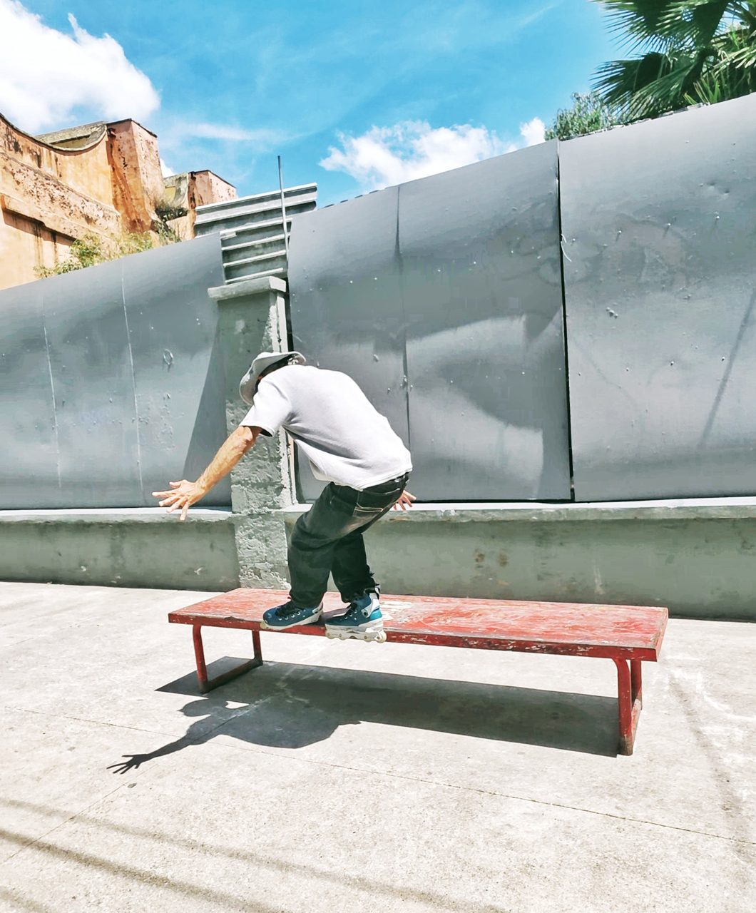 Acid en la banca de ExSkatepark Barrio San Antonio en CDMX #spot #city #session #crew 
