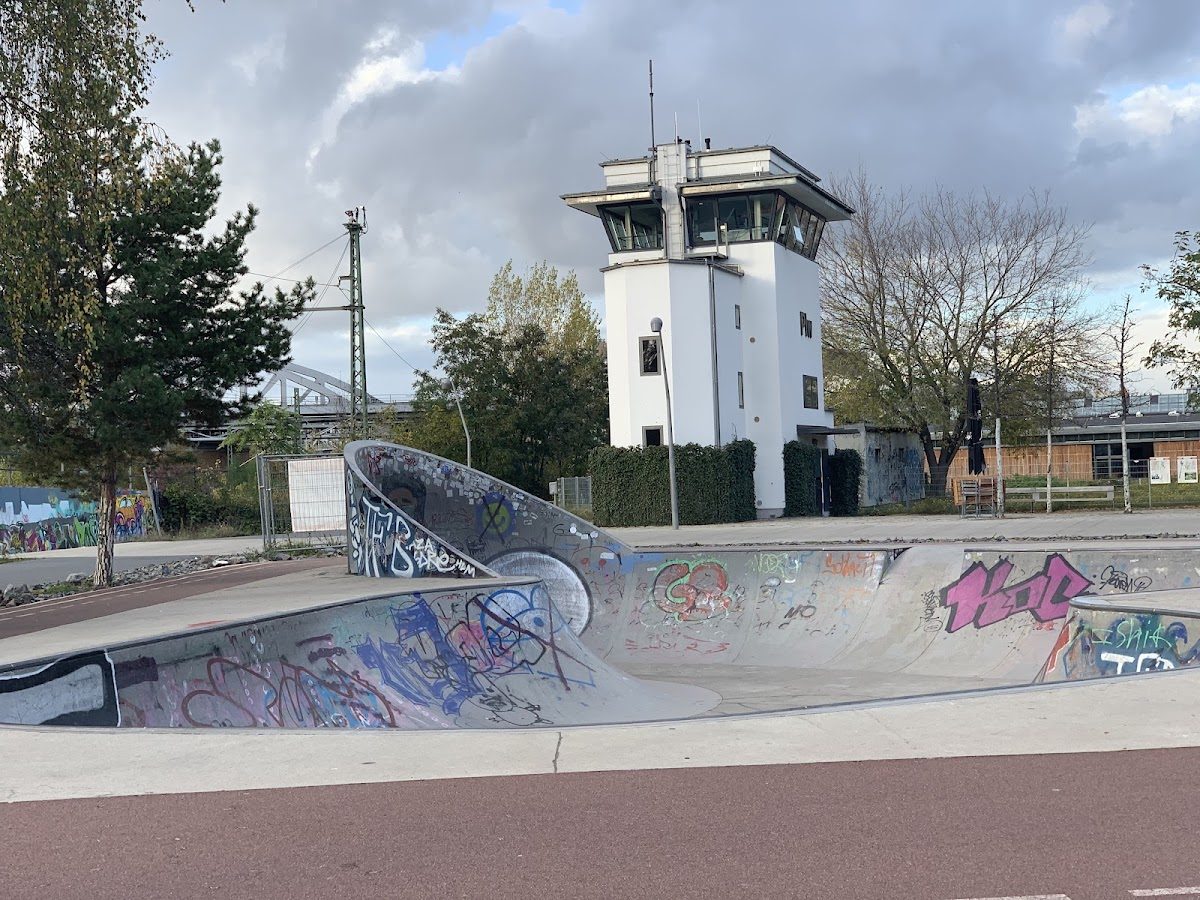 Gleisdreieck - Skatepark — rollerblading spot in Berlin, Germany