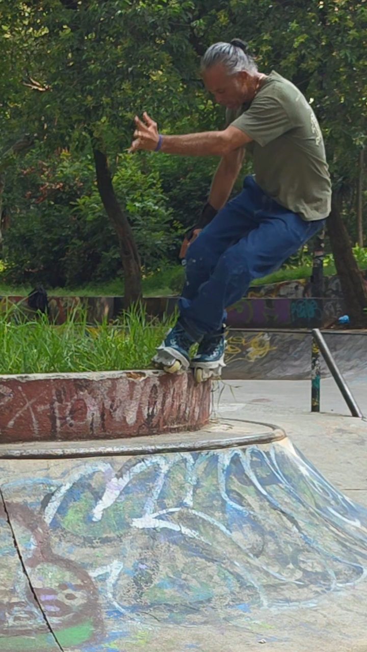 Acid en Skatepark Parque Lira #trick #skatepark 