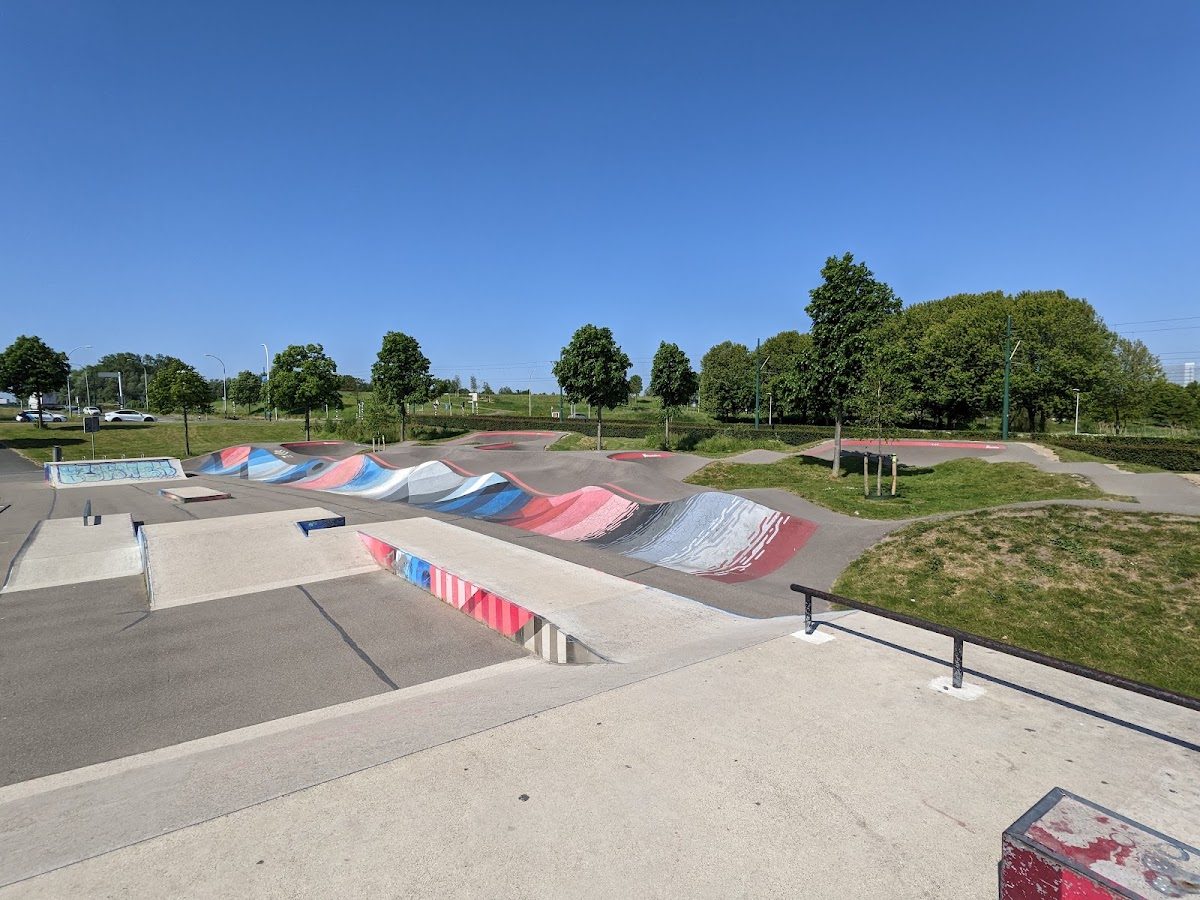 Skatepark Ypenburg — rollerblading spot in Den Haag, Nederland