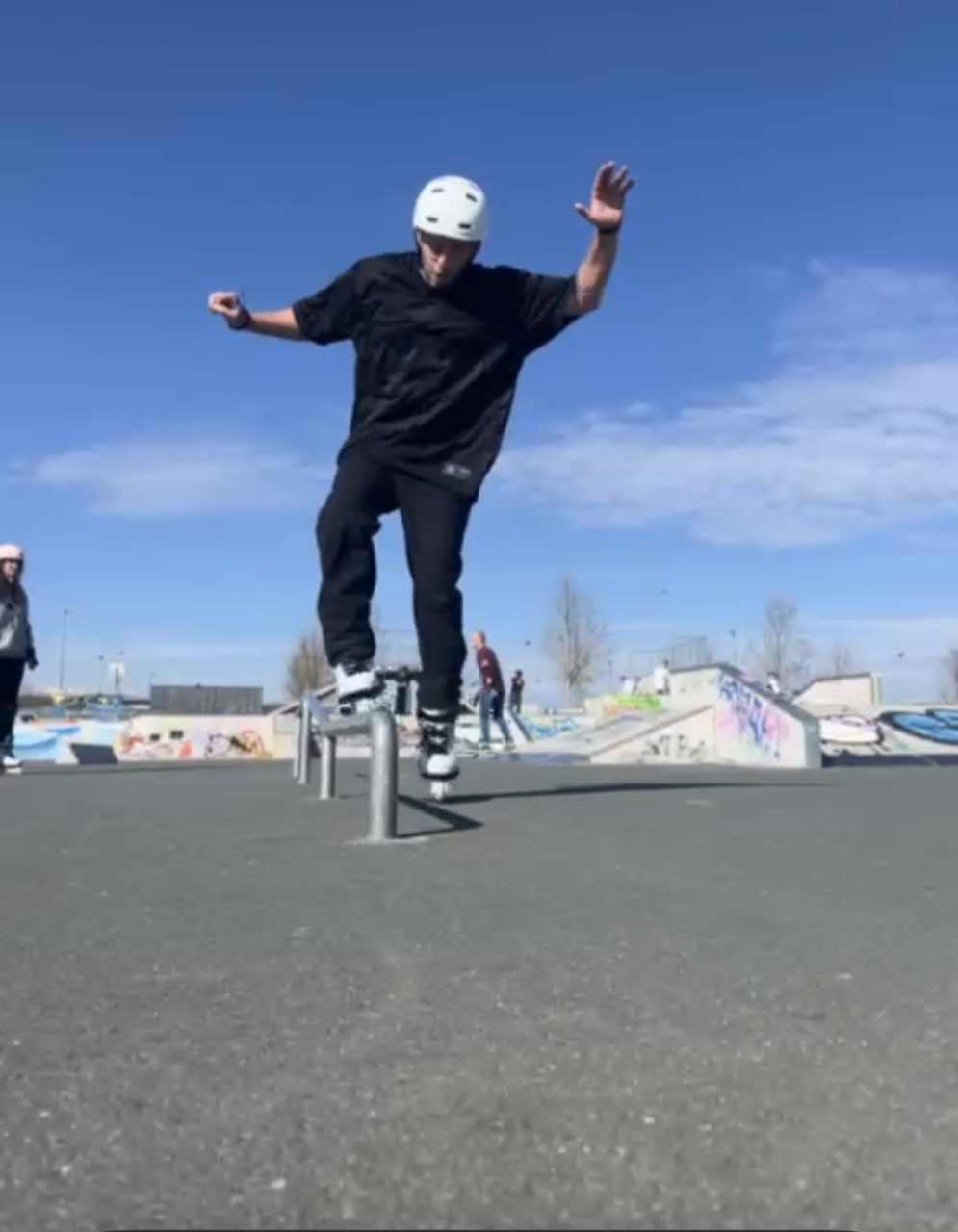Friedrichsdorf Skatepark ,Germany 
Trick :Mizou
Skates:USD Sway 