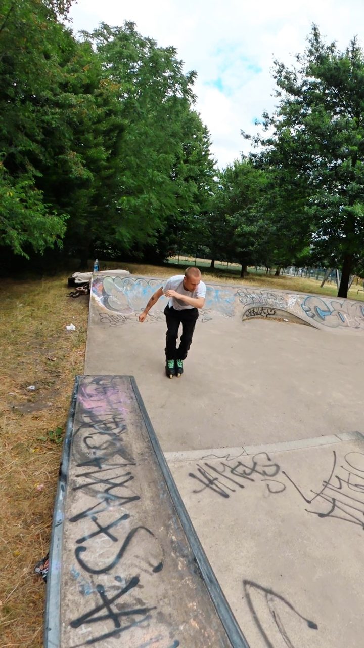 Surprisingly short battle and super happy with this one!!!! 🙂‍↕️
#newtrick #skatepark #solosession #city #trick 