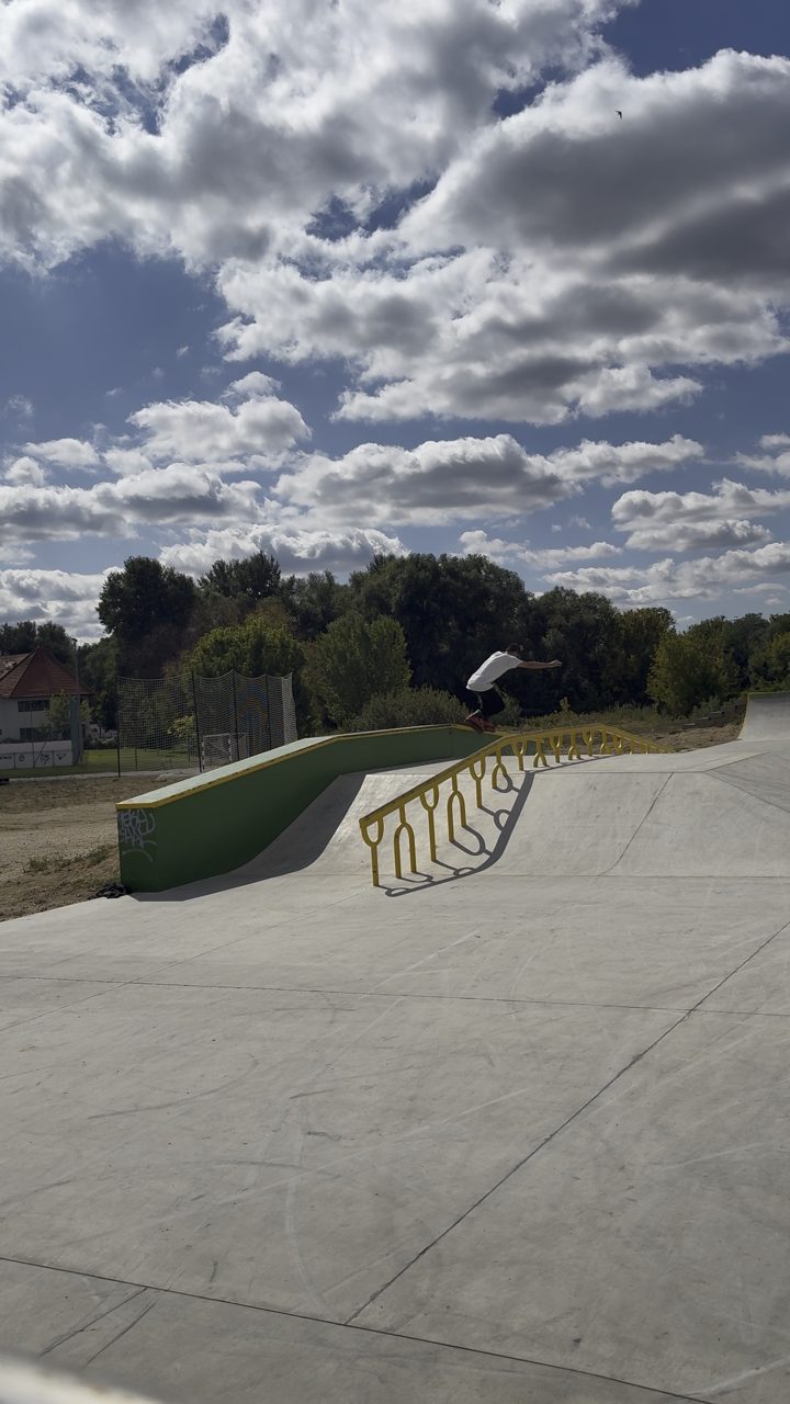 Rollerblading clip