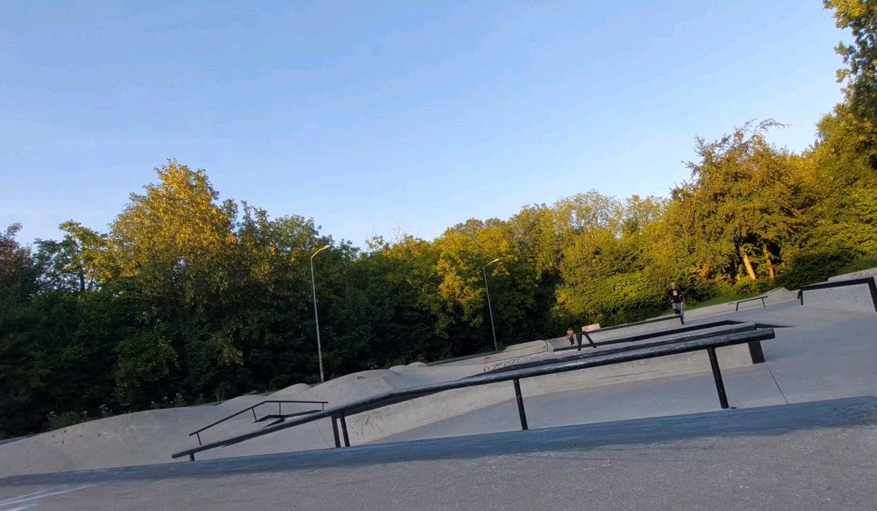 #skatepark #trick #session #friends #spot 