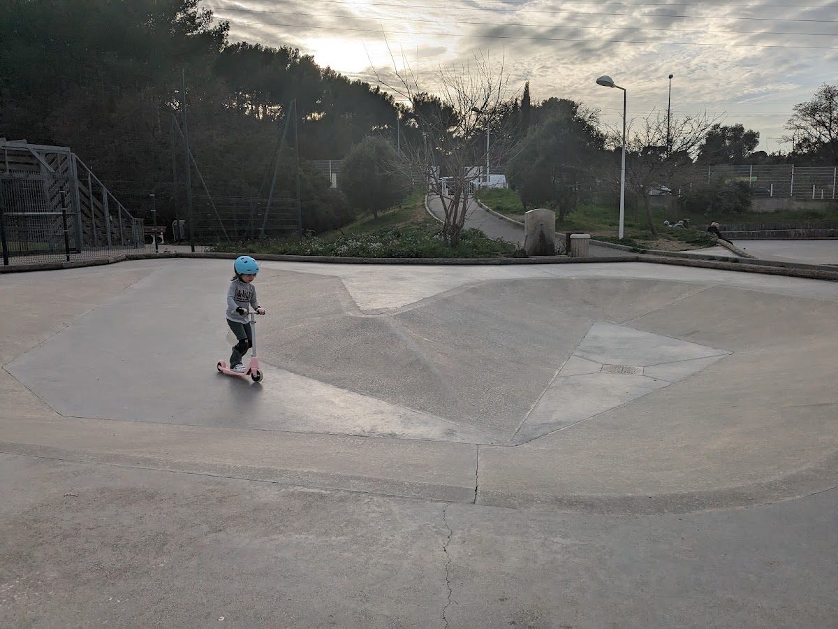 Skatepark La Beaucaire — rollerblading spot in Toulon, France