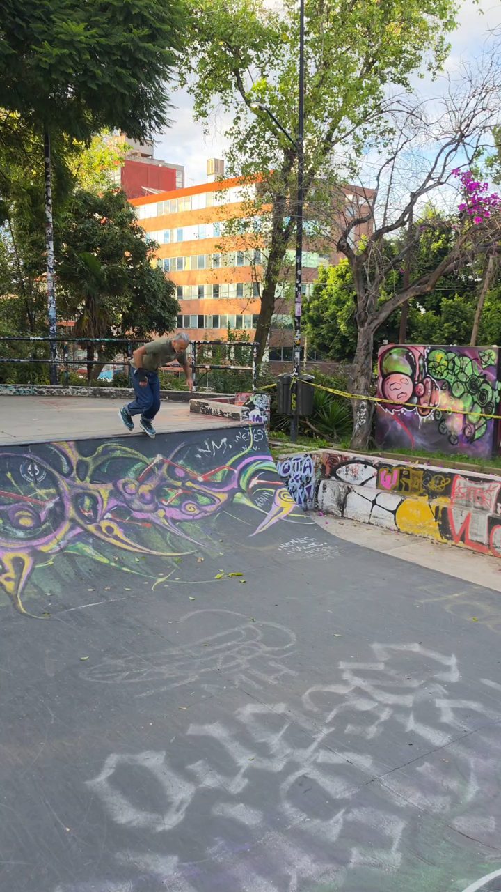 Paseo en la Mini Ramp. Stalls en Skatepark Parque Lira #trick #skatepark 