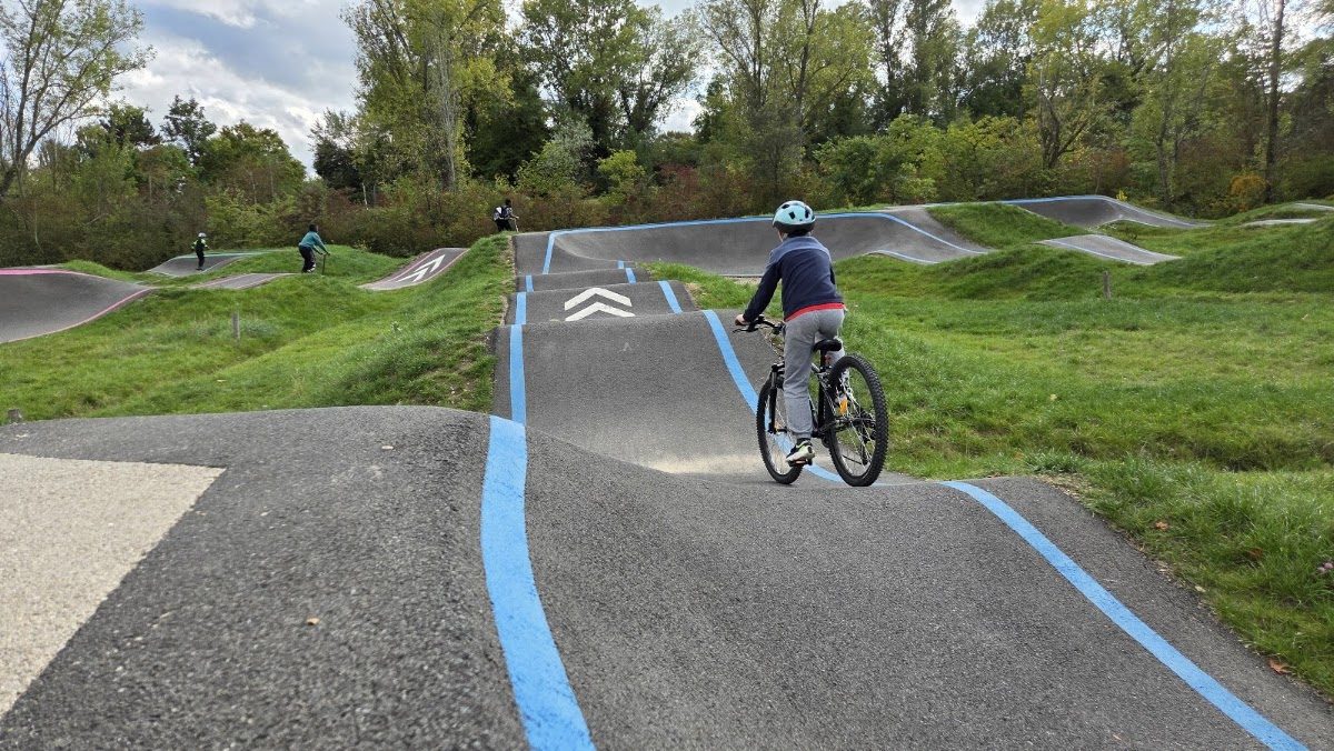 Pump Track du parc du tremblay — rollerblading spot in Fontenay-sous-Bois, France