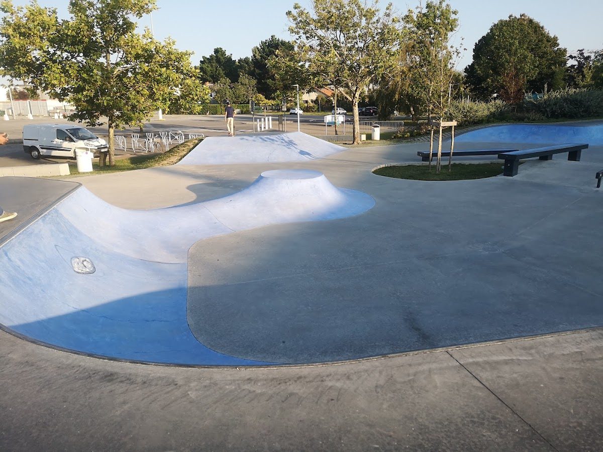Skatepark of La Baule — rollerblading spot in Batz-sur-Mer, France